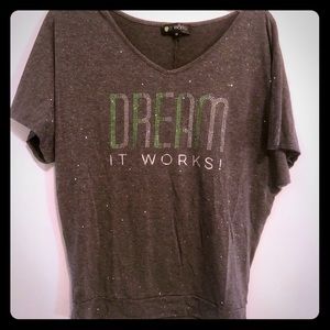 Women’s It Works! top